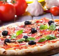 Golden Crust Pizza - Hotel Gold Coast