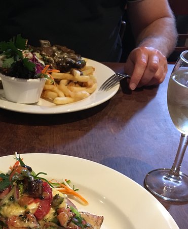 Michael's At Walsh's - Hotel Gold Coast 0