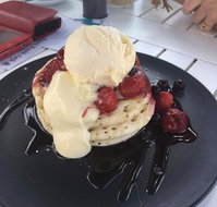 Beach Break Cafe - Hotel Gold Coast