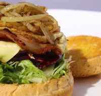 Michael's Take Away - Hotel Gold Coast