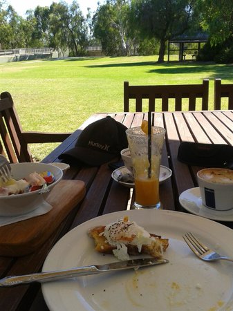 Deniliquin NSW Hotel Gold Coast