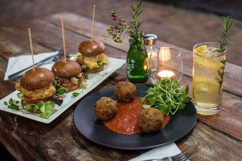 The Empire - Hotel Gold Coast 0