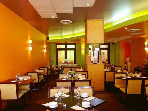 Asian Cafe - Hotel Gold Coast 0