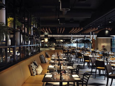 Capitol Bar And Grill - Hotel Gold Coast 0