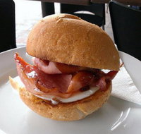 Bread  Butter - Hotel Gold Coast