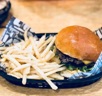 Oscy's Burgers - Hotel Gold Coast