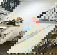 White Horse Coffee - Hotel Gold Coast