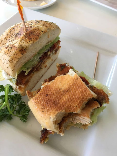 Growers Cafe - Hotel Gold Coast 0