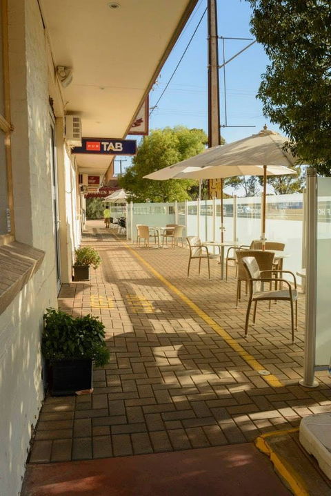 V Hotel - Hotel Gold Coast 0