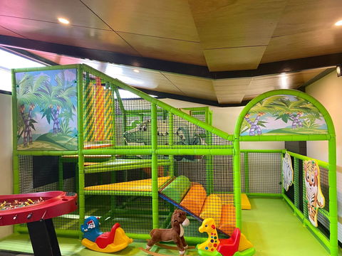 Cazalys Palmerston Club - Hotel Gold Coast 1