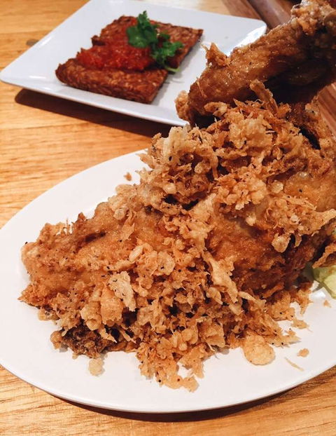Atl Ayam Tulang Lunak Crispy - Hotel Gold Coast 0