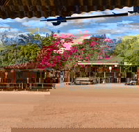 Daly Waters Historic Pub - Hotel Gold Coast