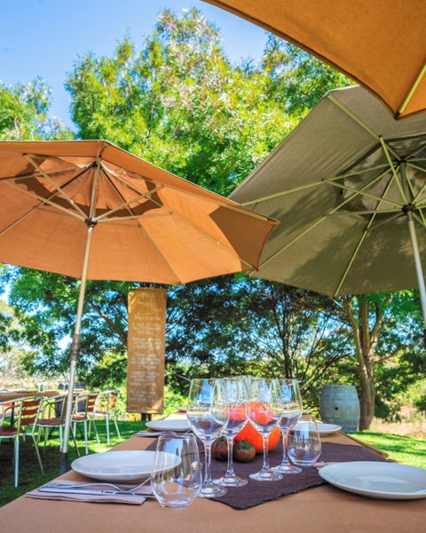 NGERINGA - Hotel Gold Coast 0