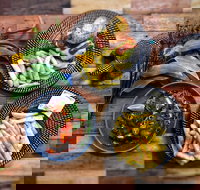 Outback Trek Cafe - Temporarily Closed Due to COVID-19 - Hotel Gold Coast