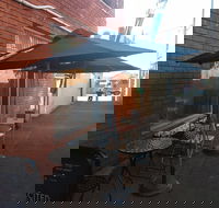 Jeff's Hideout Cafe