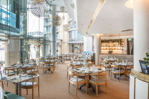 Q Dining - Hotel Gold Coast 0