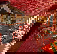 All Seasons Bar  Grill - Hotel Gold Coast