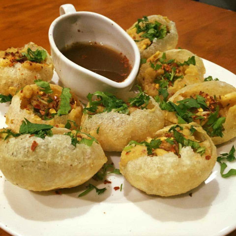 Khushboo - Hotel Gold Coast 0