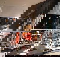 York Street Cafe - Hotel Gold Coast