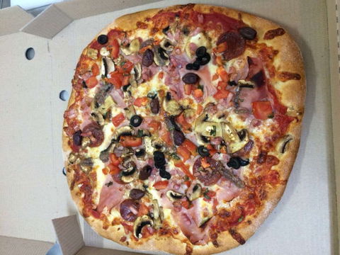 Al Taglio Woodfire Pizzeria - Hotel Gold Coast 0