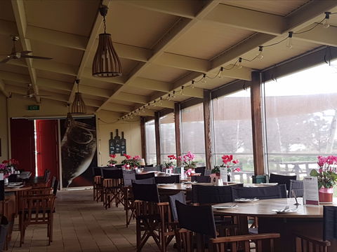 Angas Plains Wines Cellar Door - Hotel Gold Coast 0