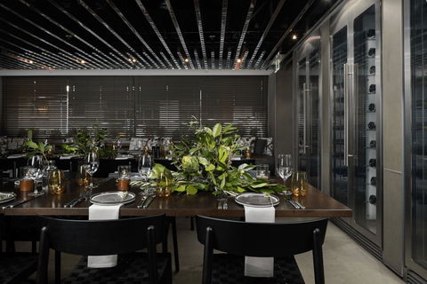 Locanda Restaurant & Public Bar - Hotel Gold Coast 2