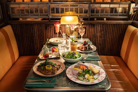 The Grounds Of The City - Hotel Gold Coast 1