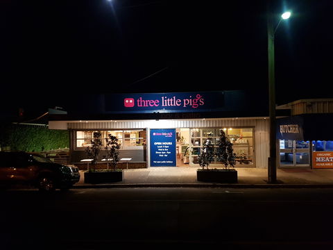 Three Little Pigs - Bar And Bistro - Hotel Gold Coast 0