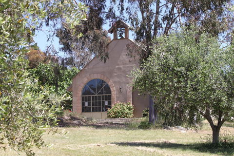 L'Oliveraie Olive Grove - Hotel Gold Coast 1