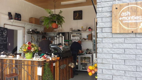 Ash + Monties Espresso Bar And Kitchen - Hotel Gold Coast 0