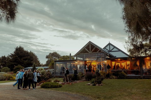 Phillip Island Winery - Hotel Gold Coast 1