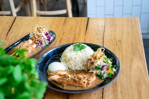 The Noble Experiment - Hotel Gold Coast 0