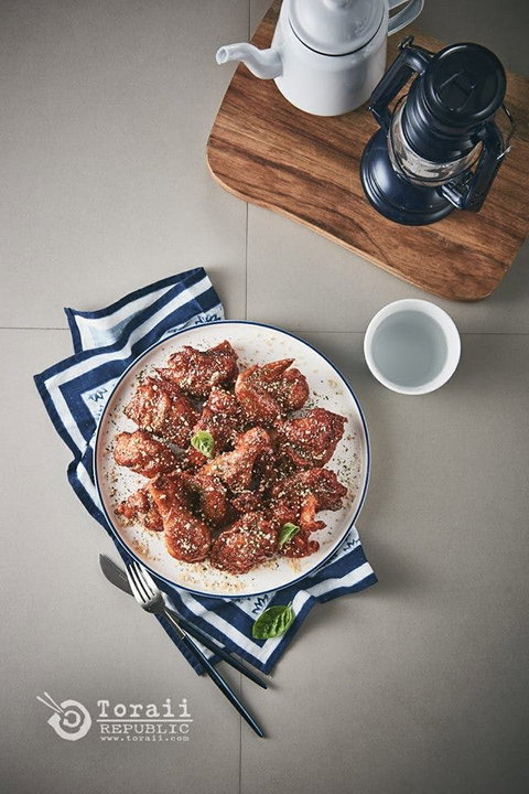 Basax Korean Chicken And Dining - Hotel Gold Coast 0