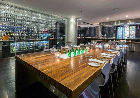 Vintaged Bar + Grill - Hotel Gold Coast 0