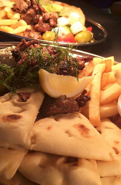 Xenia Grill - Hotel Gold Coast 3