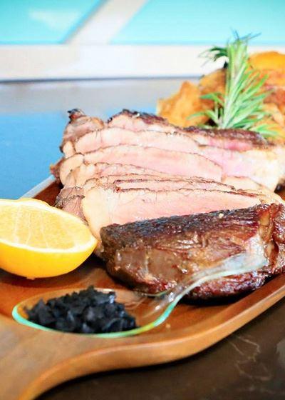 The Vinyard Restaurant & Wine Bar - Hotel Gold Coast 10