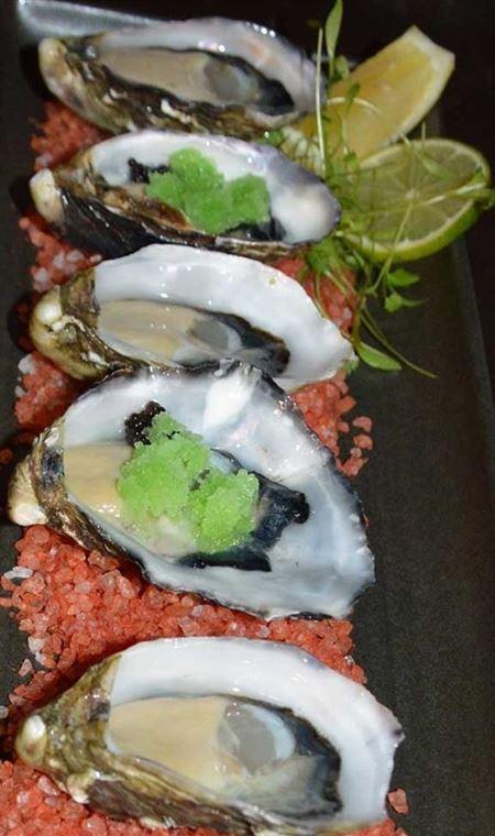 The Vinyard Restaurant & Wine Bar - Hotel Gold Coast 4