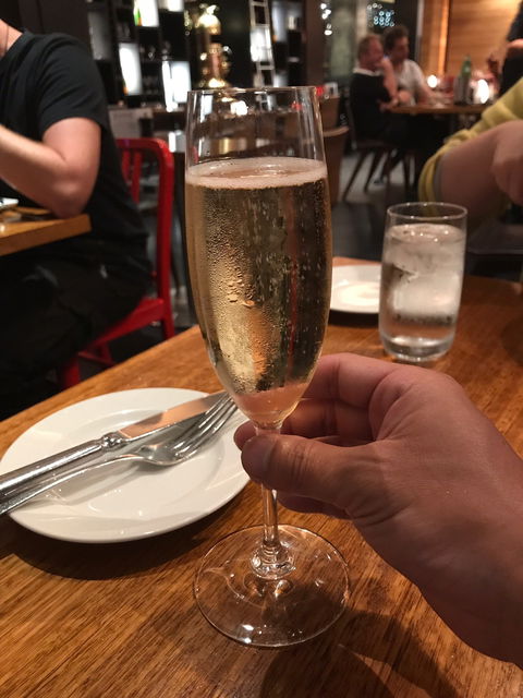 Adelphi Grill - Hotel Gold Coast 3