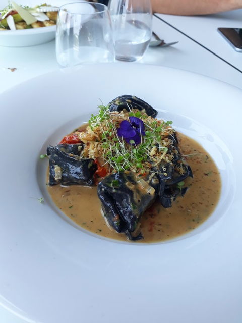 Amano Restaurant - Hotel Gold Coast 8