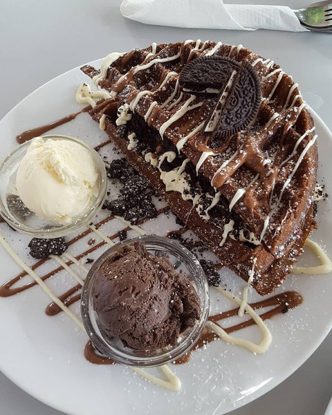 Waffle On Cairns - Hotel Gold Coast 1