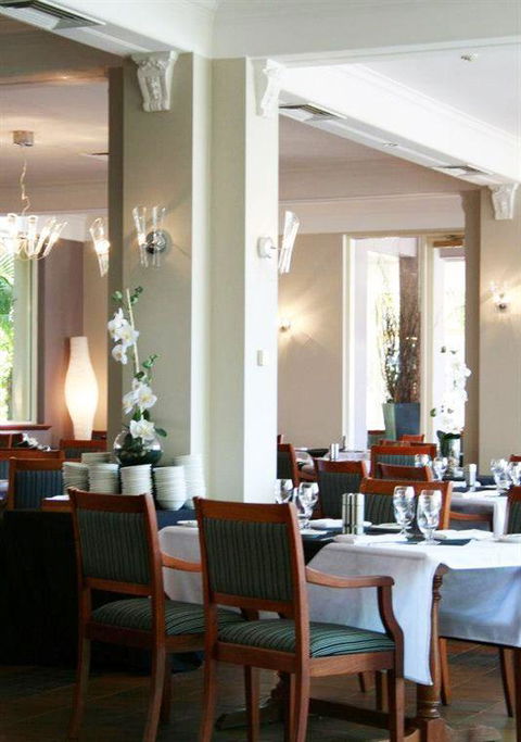 Jayliano's - Hotel Gold Coast 12