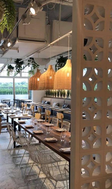 Jensens Restaurant - Hotel Gold Coast 4