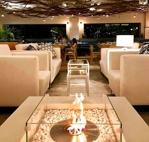 Jensens Restaurant - Hotel Gold Coast 8
