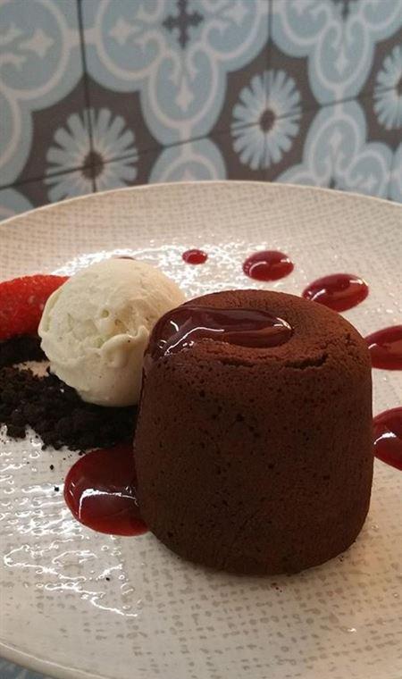 Periwinkle Restaurant - Hotel Gold Coast 4