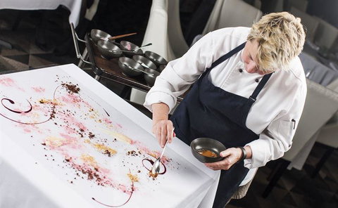 Bombay Bliss (Caloundra) - Hotel Gold Coast 17