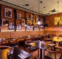 Ivy  Jack - Hotel Gold Coast