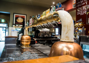 White Bull Hotel Armidale - Hotel Gold Coast 1