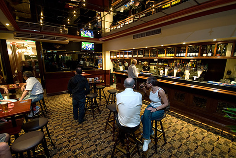 The Coach & Horses Hotel - Hotel Gold Coast 3