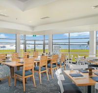 Aqua Restaurant The Westport Club