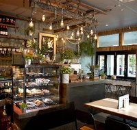 Double Barrel Kitchen - Hotel Gold Coast